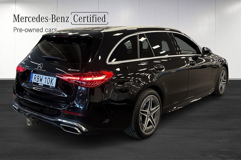 Bild 3 av Mercedes-Benz C 300 T de 4MATIC AMG Distronic Drag Minnestolar Rattvärme