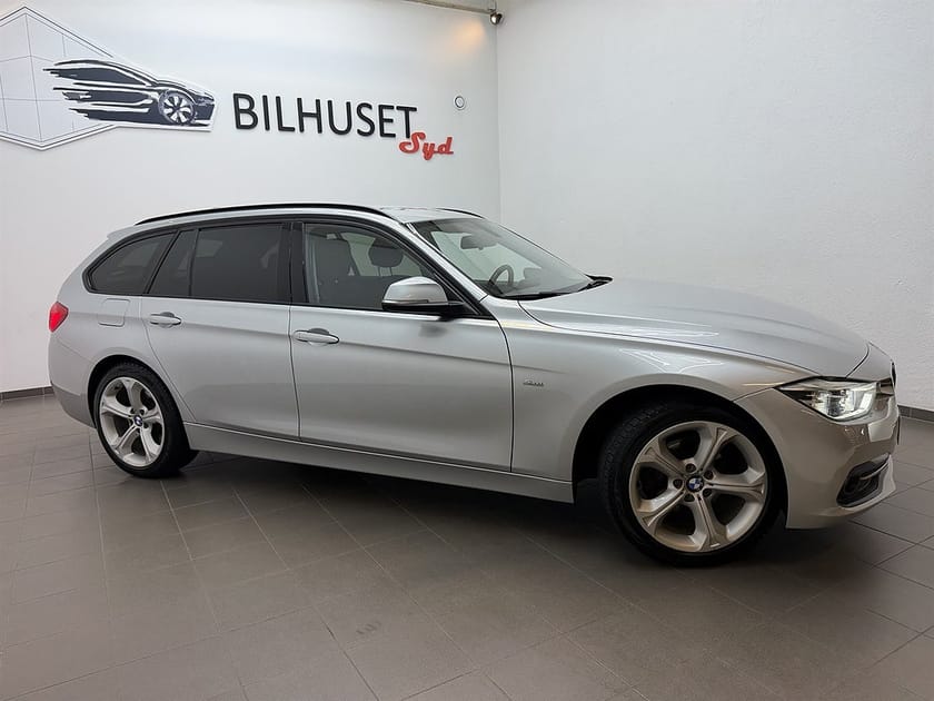 Bild 2 av BMW 318d xDrive Touring 318 150hk Sport line Dragkrok FIN