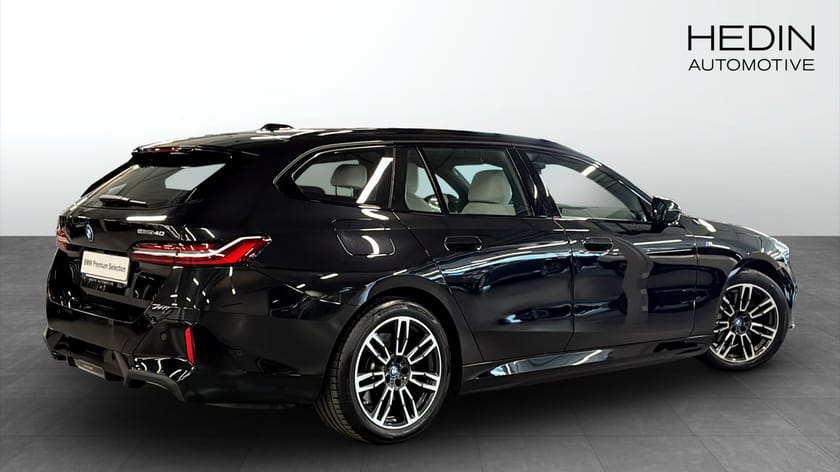 Bild 2 av BMW i5 eDrive40 Touring M Sport Business Edt Panorama El Stolar H/K