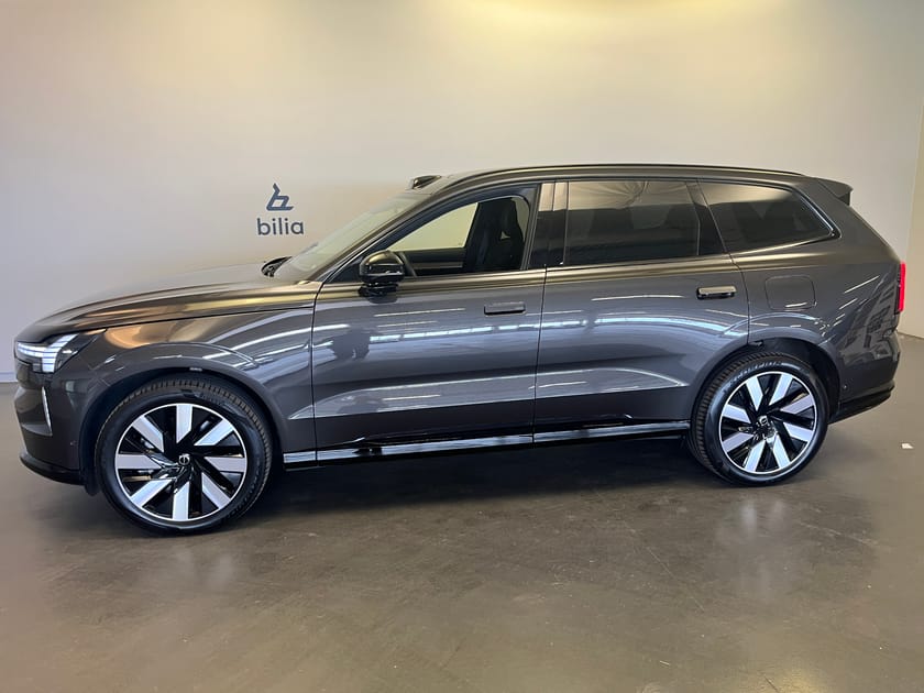 Bild 2 av Volvo EX90 Twin Motor Performance 7-seater Ultra 7sätes/ 360 Kamera/ Panoramatak/ Navigation/ 7-sits/ 10.000kr Tillbehör/