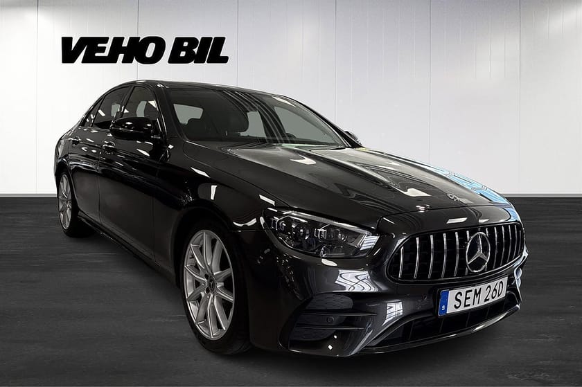 Bild 2 av Mercedes-Benz E 220 d E220d  AMG Line | KEYLESS-GO- | 360 | Drag | värmare |