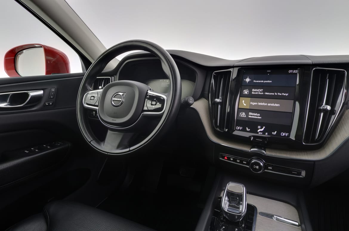 Volvo XC60 2020 - miniatyr 8