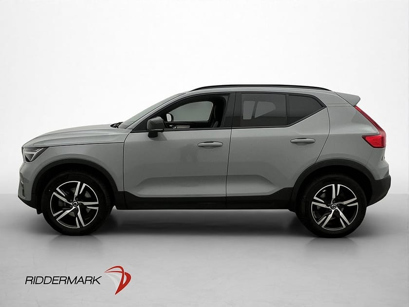 Bild 5 av Volvo XC40 B4 197hk Plus Dark Värmare Kamera Elstolar Drag