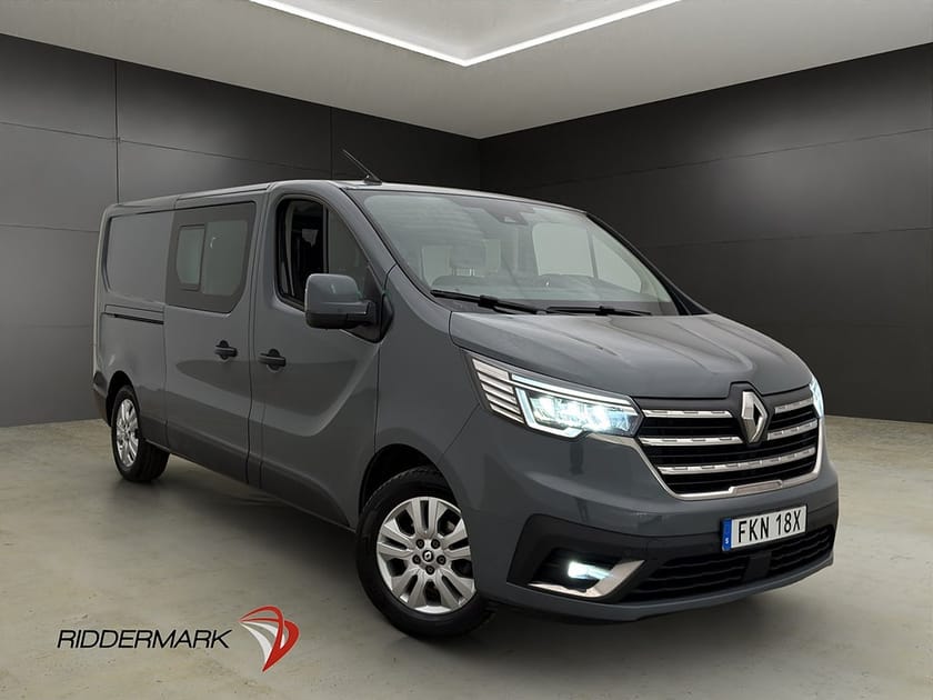 Bild 1 av Renault Trafic Passenger L2 Värm Drag B-Kamera CarPlay MOMS