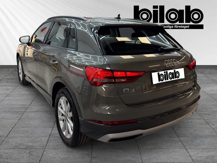 Bild 3 av Audi Q3 35 TFSI S-tronic 150hk VÄRMARE, DRAG, B&O, M