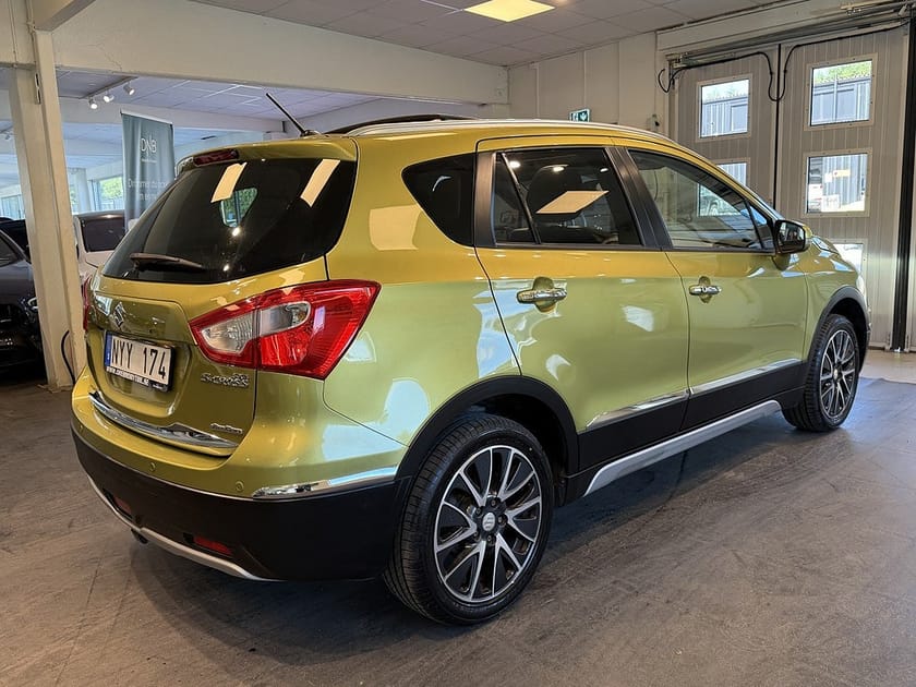 Bild 4 av Suzuki SX4 S-Cross 1.6 DOHC VVT AllGrip Pano Drag Gps M-värmare B-kam