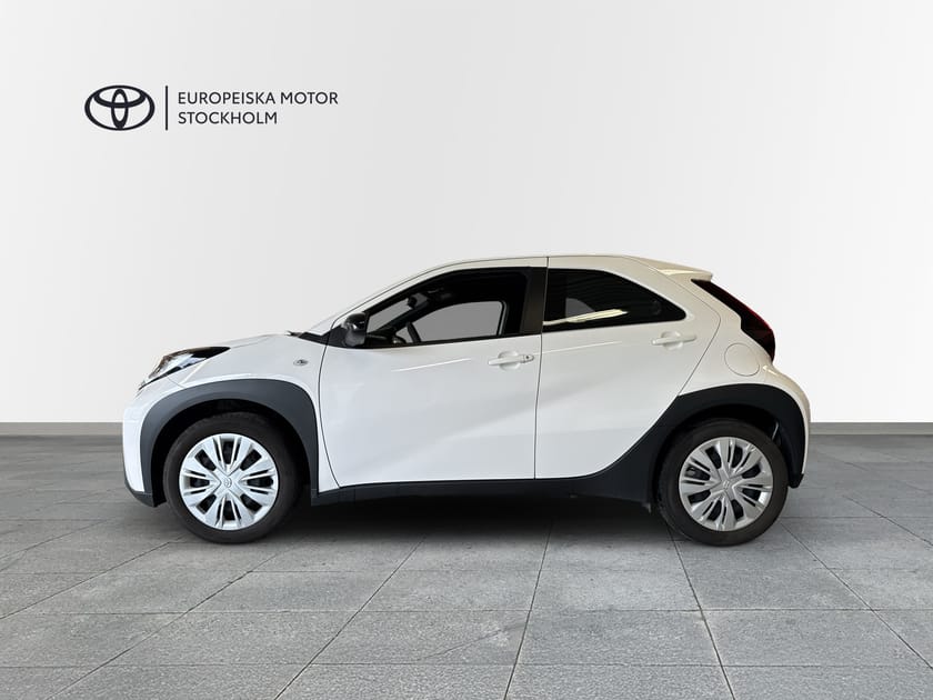 Bild 4 av Toyota Aygo X 1.0 S-CVT PLAY - VINTERHJUL/MOMS