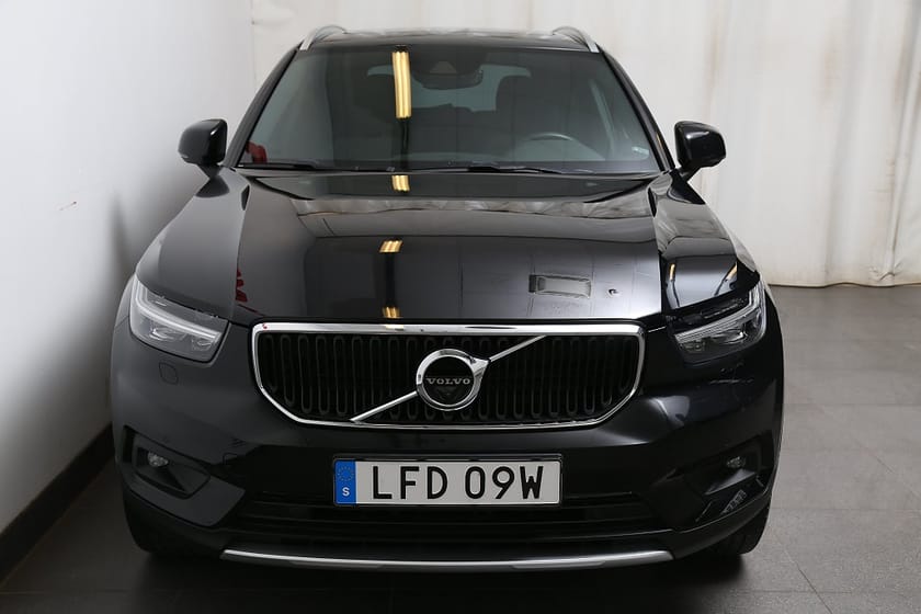 Bild 5 av Volvo XC40 B4 Bensin 197hk Momentum Adv AWD Pano H/K Navi Drag