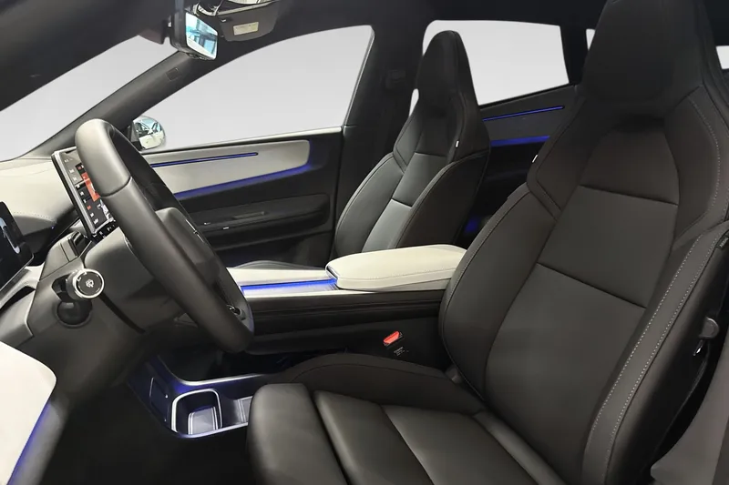 Polestar 4 Long Range Dual motor bilde 10