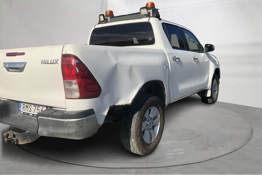 Bild 5 av Toyota Hilux Dubbelhytt 2.4 D 4WD (150hk) Reparationsobjekt