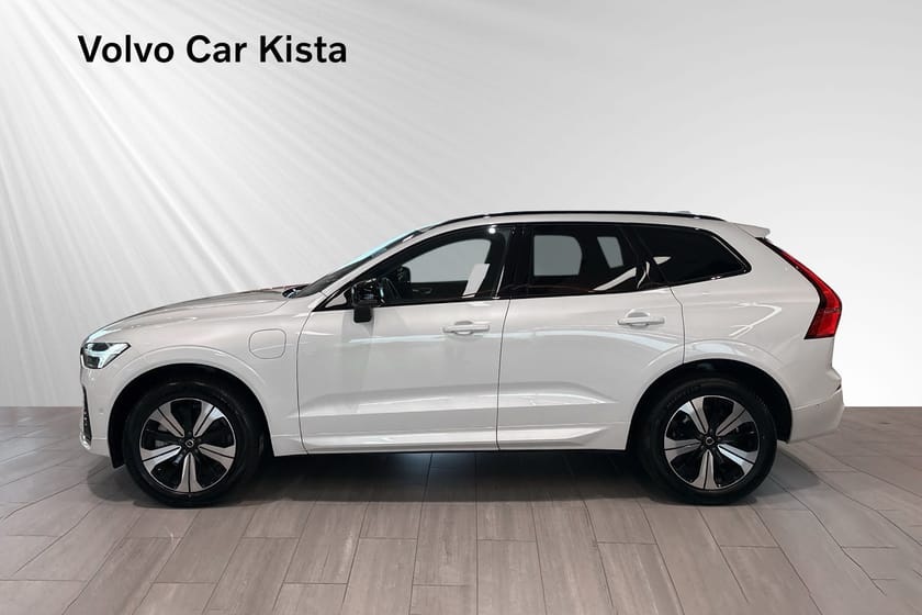 Bild 3 av Volvo XC60 T6 Plus Dark Nordic Edition Läder Drag Pano 360