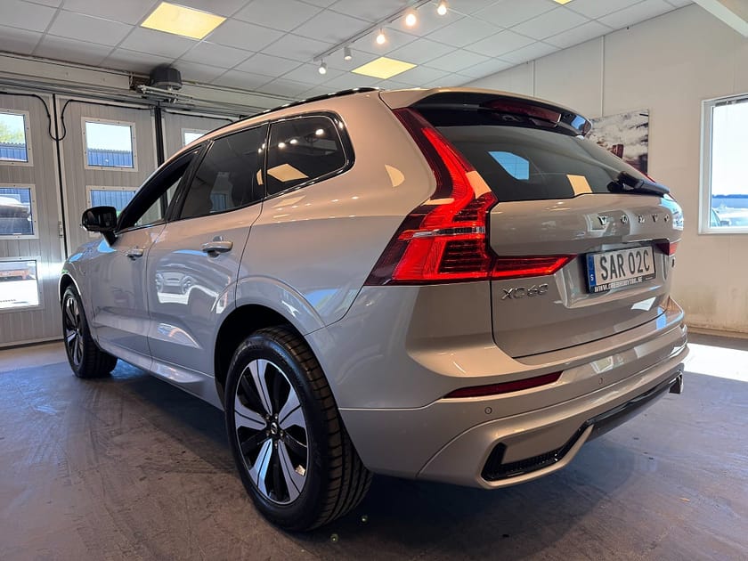 Bild 3 av Volvo XC60 Recharge T6 AWD Plus Dark Edition Pano Gps BLIS SE SPEC