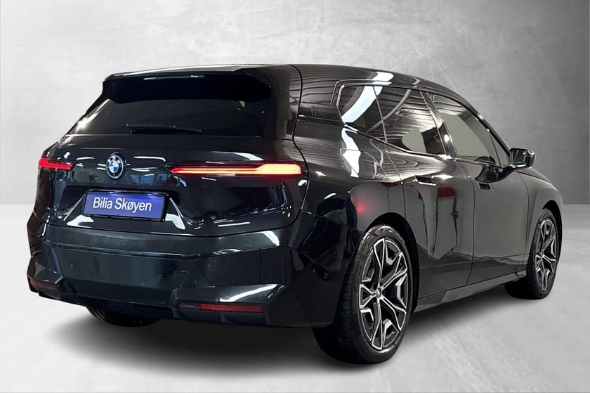 Bilde 3 av BMW iX xDrive40 Fully Charged. HK,Pano,head up, Comfort access
