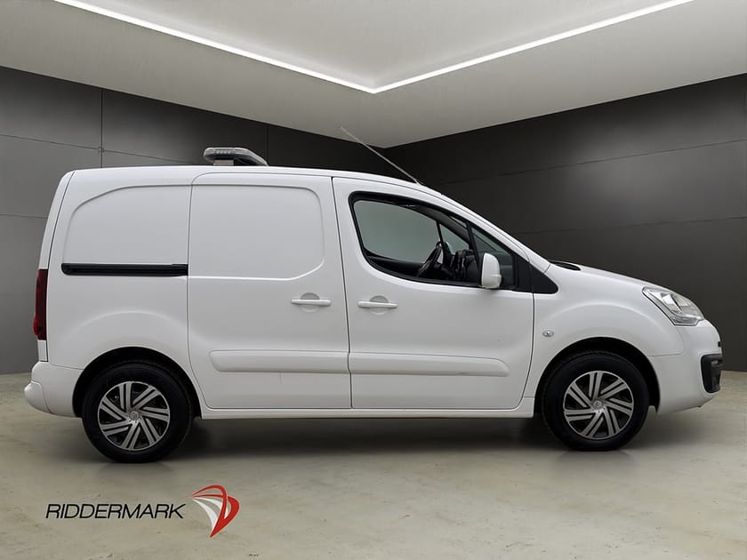Bild 2 av Citroën Berlingo Van Increased Payload Ny-Kamrem Värmare Drag PDC V-Inredd Moms