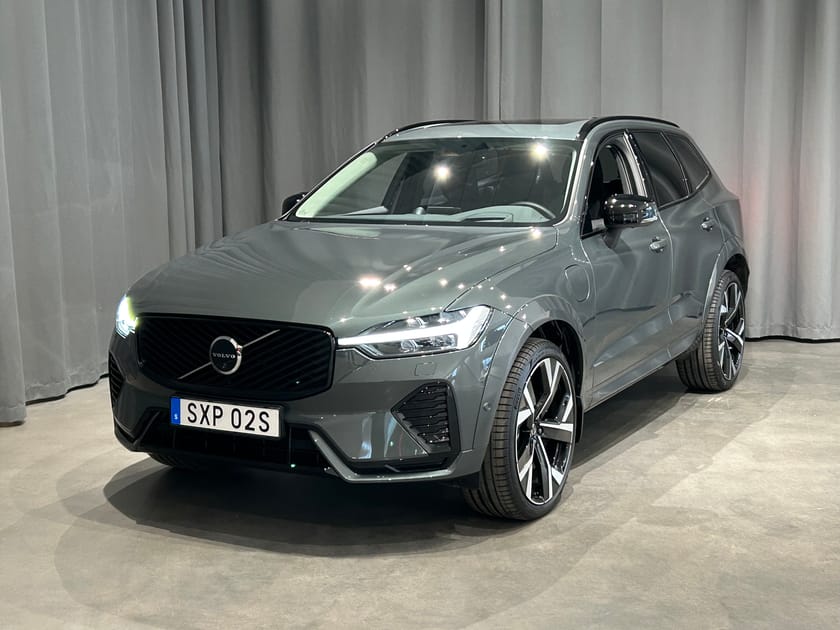 Bild 1 av Volvo XC60 T8 Plus Dark Nordic Edition *Luft-fj/360/B&W/22/Drag*