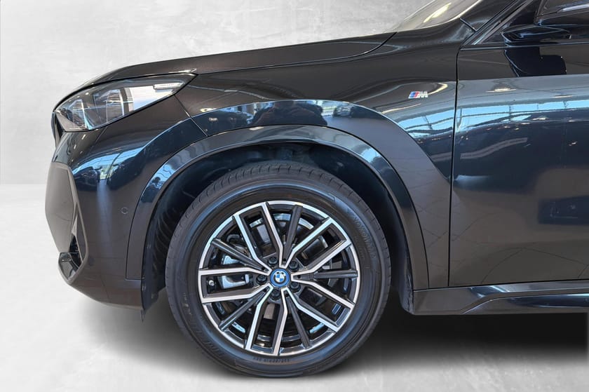 Bilde 4 av BMW iX1 xDrive30 Fully Charged ACC KROK DAB HUD 360