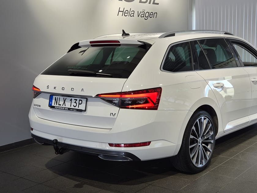Bild 4 av Škoda Superb iV Kombi L&K 1.4 TSI DSG 218hk |Moms|Läder