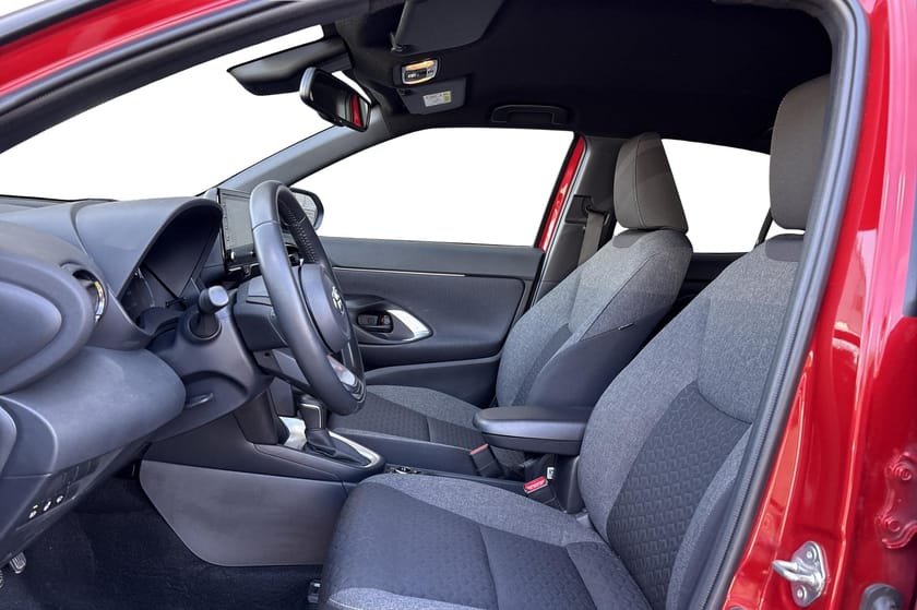 Bilde 3 av Toyota Yaris Cross Hybrid AWD-i Active Tech I AWD I Lav km