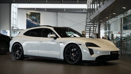 Porsche Taycan GTS Sport Turismo