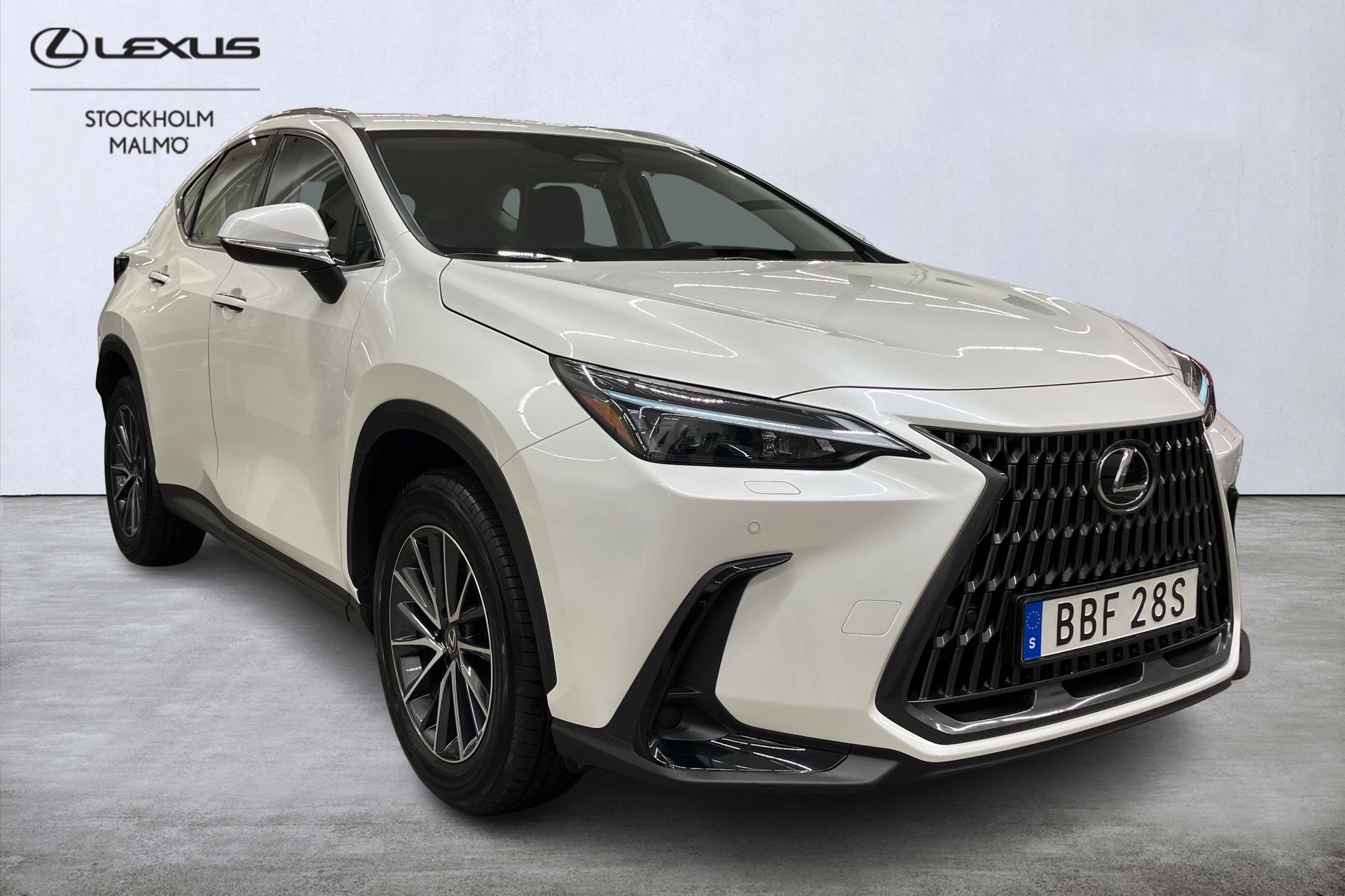 Lexus NX 350h Comfort 242hk Drag P-värm 2025, bild 6/10