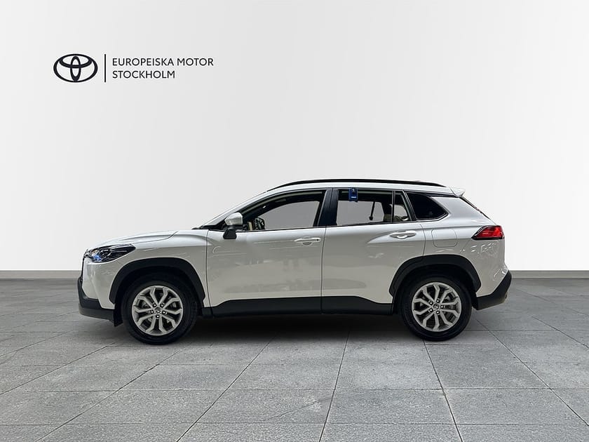 Bild 3 av Toyota Corolla Cross Hybrid AWD-i 2,0 ACTIVE PLUS VINTERHJUL P-SENSORER