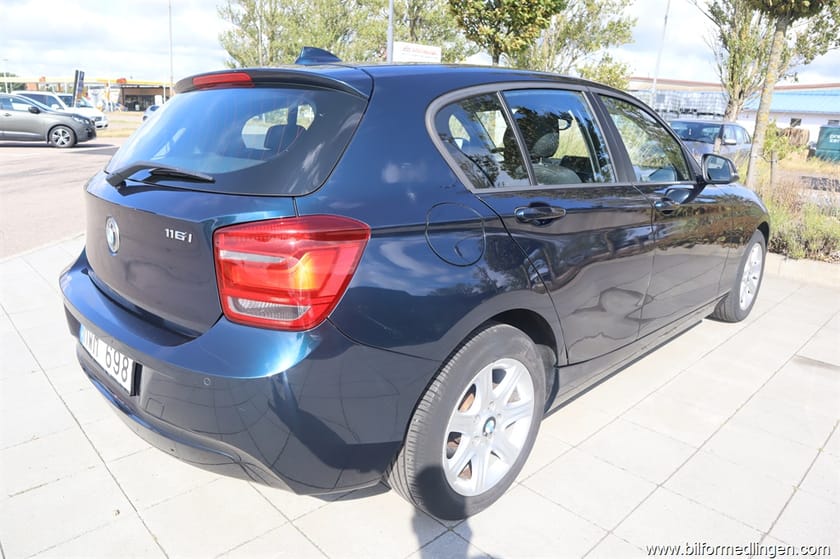 Bild 3 av BMW 116i 116 5-door 136hk Aut Svensksåld
