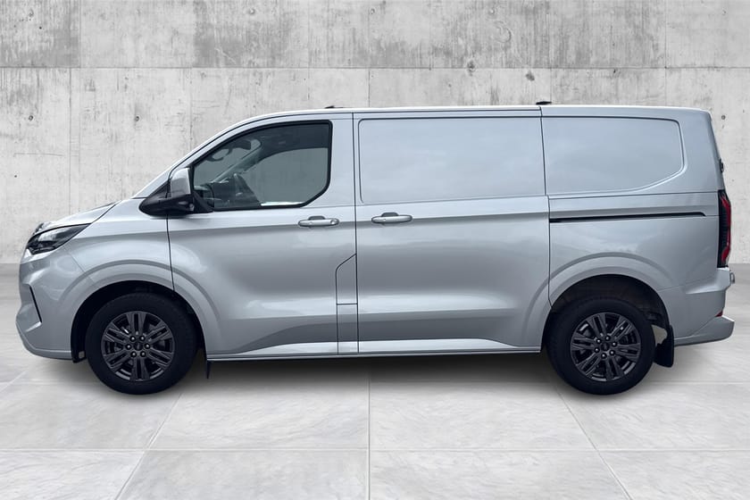 Bilde 2 av Ford Transit Custom 320 AWD 170 hk/Limited 320S/Matrix/Dobb.pass.sete/Krok/360