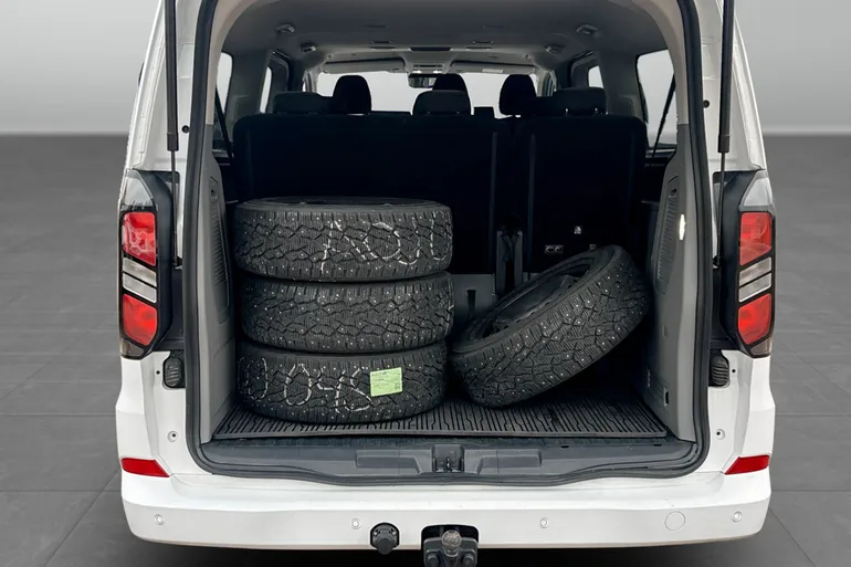 Ford Tourneo Custom 320