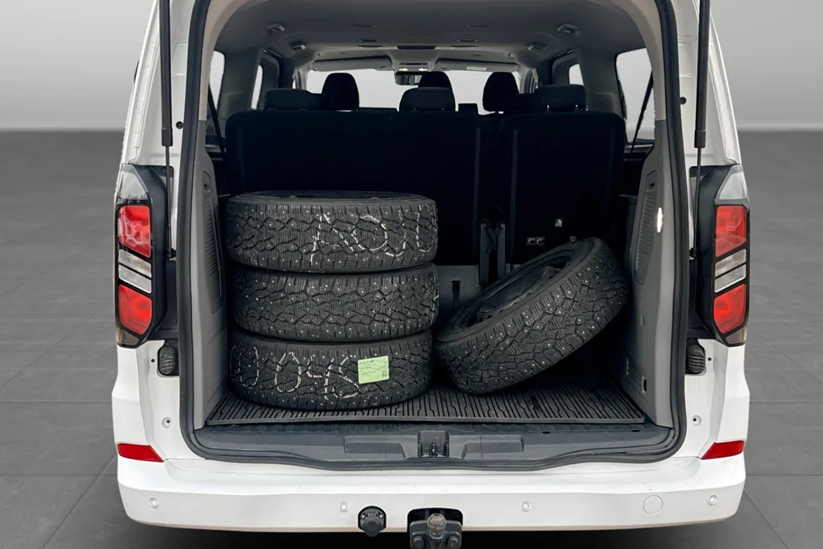 Ford Tourneo Custom 320