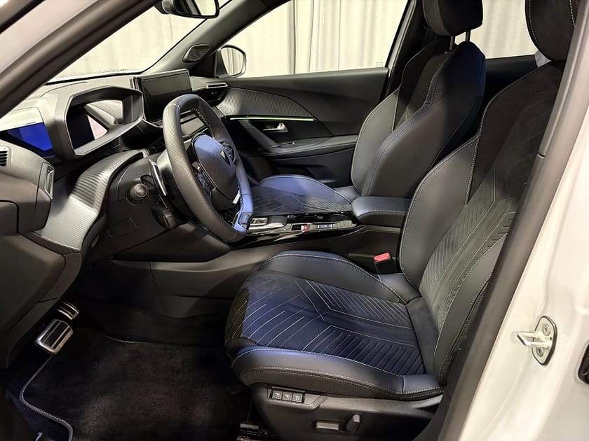 Bild 5 av Peugeot 2008 GT PT 130 AUT8 Inkl. Vinterhjul