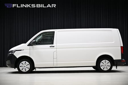 Volkswagen Transporter DSG 150HK L2 Servicebil|V-Inredd|LED|Uppvärmt-skåp|Moms