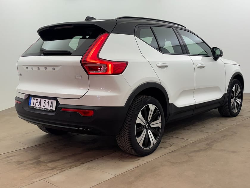 Bild 5 av Volvo XC40 Recharge Plus Edition Backkamera