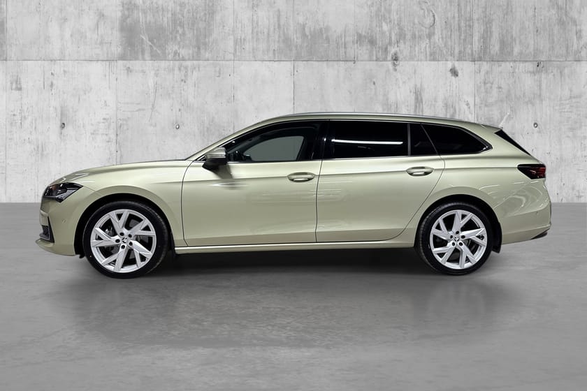 Bilde 3 av Škoda Superb Stasjonsvogn 2,0 / 4x4 / Family