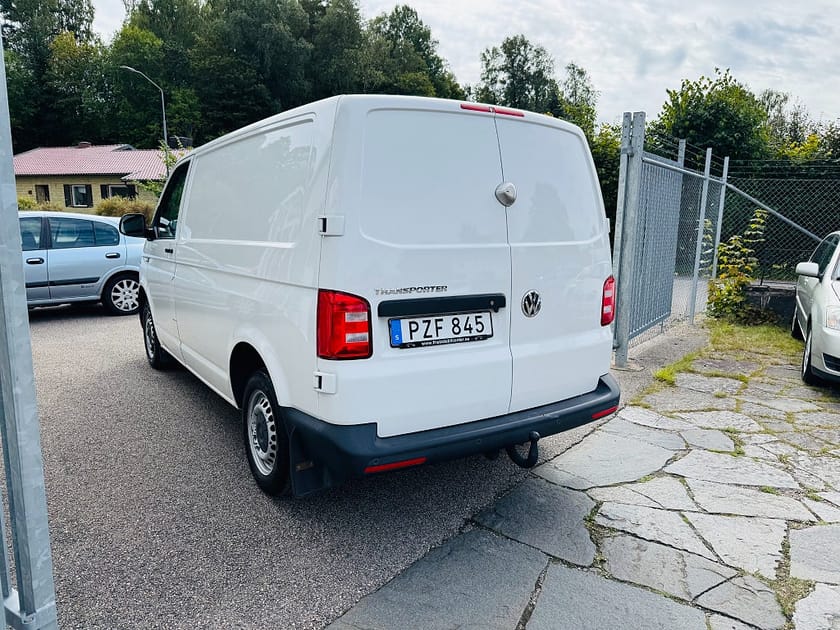 Bild 4 av Volkswagen Transporter 2.0 TDI 102HK BMT PROLINE SKÅP / DRAG / VÄRMARE