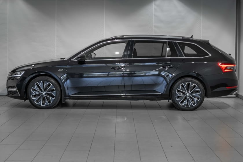 Bilde 4 av Škoda Superb iV Combi 1,4 TSI 218hk L&K