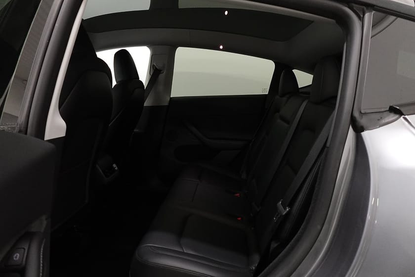 Bild 5 av Tesla Model Y Long Range AWD Premium 360° Drag Pano MOMS FSD 514hk