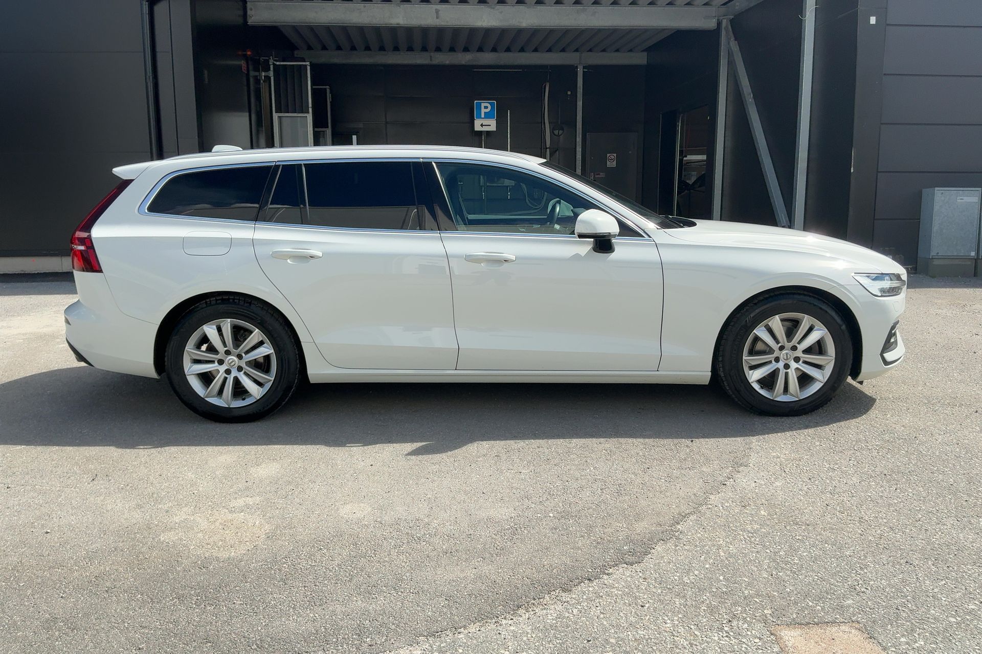 Volvo V60 D4 2020, bild 7/48