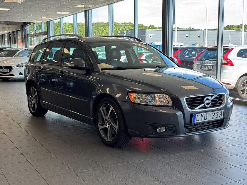 Bild 1 av Volvo V50 D3 Classic Momentum Värm Räntekampanj 3,99%