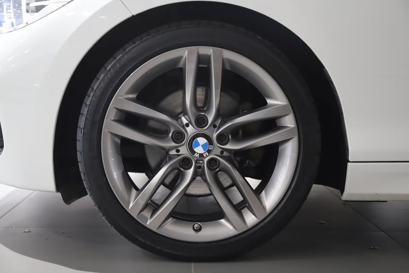 Bild 5 av BMW 120i M Sport / Dragkrok / Rattvärme / Hifi