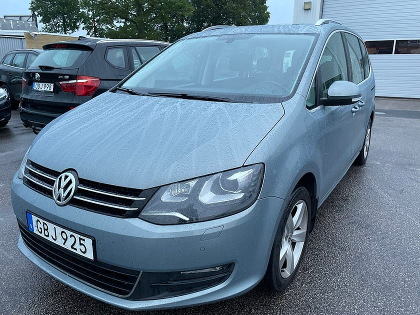 Bild 1 av Volkswagen Sharan 7-seater 4MOTION Premium TDI 140HK 4x4 7-Sits Panorama Läder