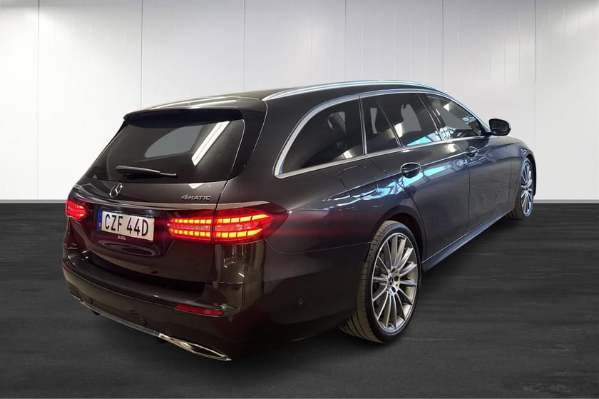 Bild 5 av Mercedes-Benz E 220 T d 4MATIC AMG/Drag/MOMS