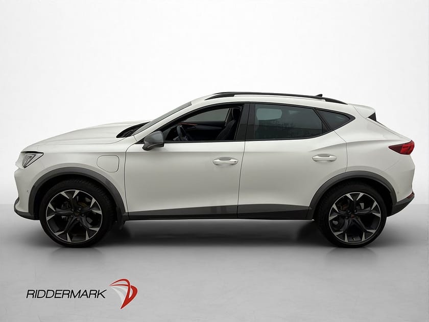 Bild 5 av CUPRA Formentor e-Hybrid 204hk Cockpit  Kamera Navi Dragkrok