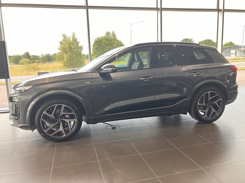 Bild 3 av Audi Q6 e-tron quattro SUV 428hk Selection