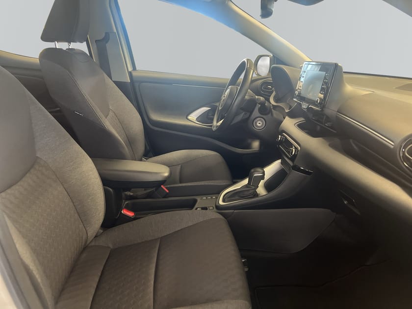 Bild 5 av Toyota Yaris Hybrid 1,5 HSD / Active / Komfortpaket / V-hjul
