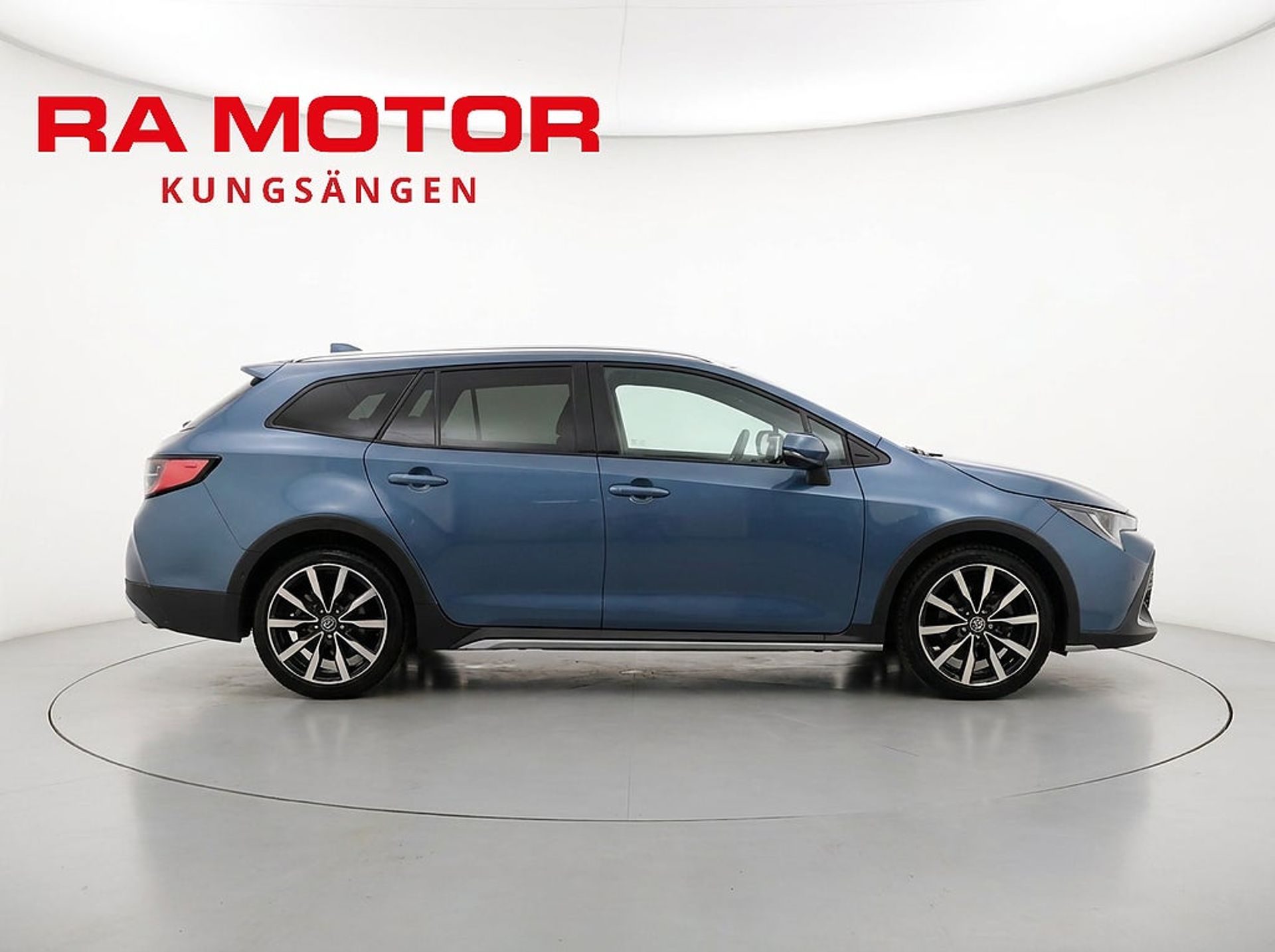 Toyota Corolla Trek Hybrid 184hk 2022, bild 6/10