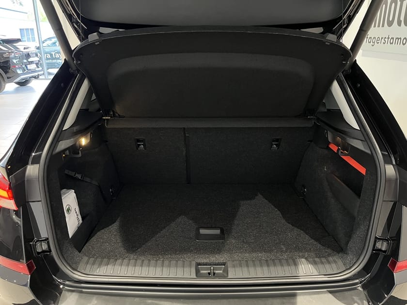 Bild 5 av Škoda Kamiq STYLE 1,6 TDI 115hk AUT Drag s&v hjul
