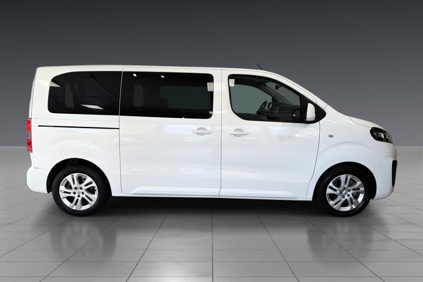 Bilde 4 av Opel e-Zafira Life