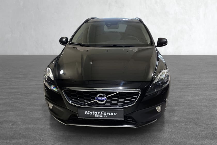 Bilde 2 av Volvo V40 Cross Country D 2 Summum reg reim og vannpumpe er skiftet servicer
