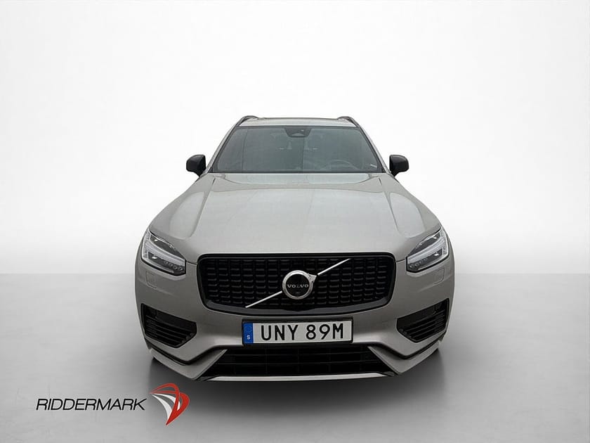 Bild 2 av Volvo XC90 7 Säten Recharge T8 Ultimate Dark B&W Pano Luft Drag MOMS