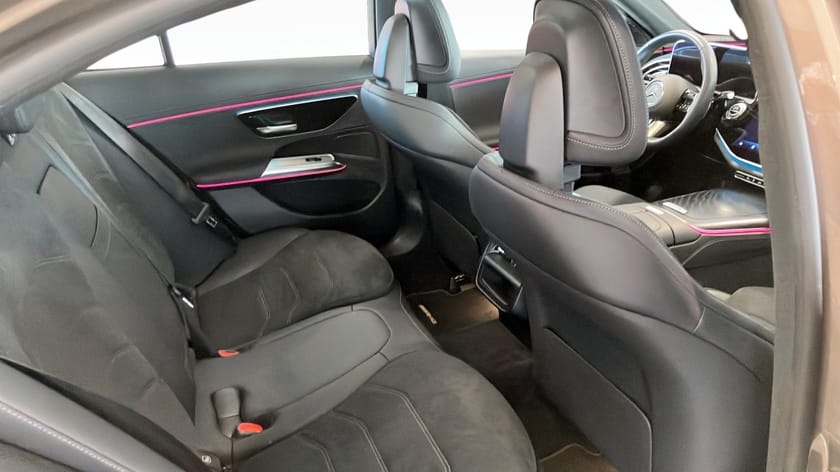 Bild 5 av Mercedes-Benz E 300 d e 4MATIC 300de AMG